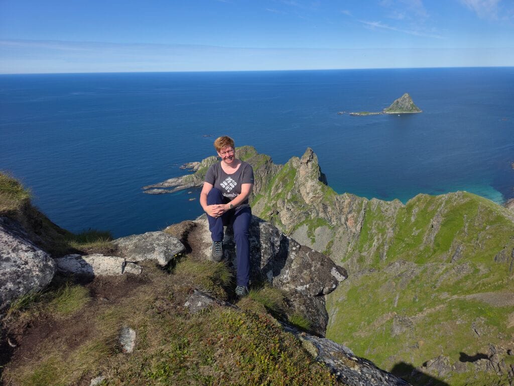 Karin ook op de top van Måtind