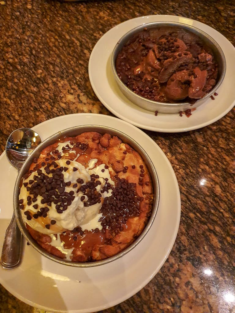 Toetje Pizookie’s BJ’s Restaurant & Brewhouse. 